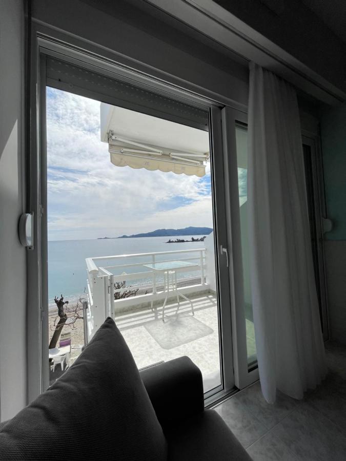 Skizenas Waterfront Apartments 公寓 *