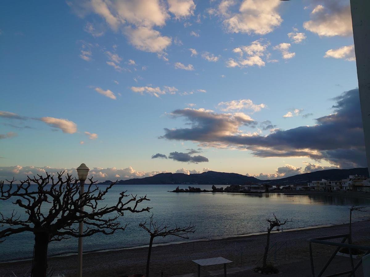 公寓 Skizenas Waterfront Apartments Haraki