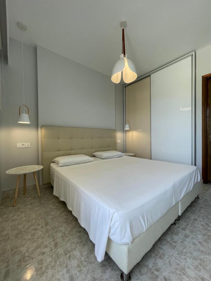 Skizenas Waterfront Apartments 公寓