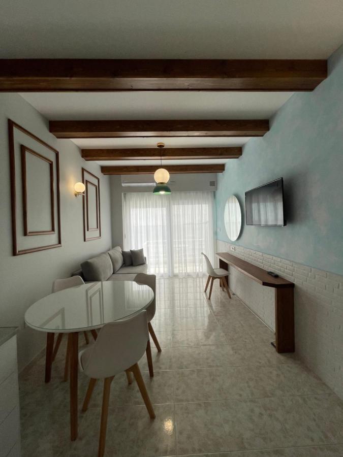 Skizenas Waterfront Apartments