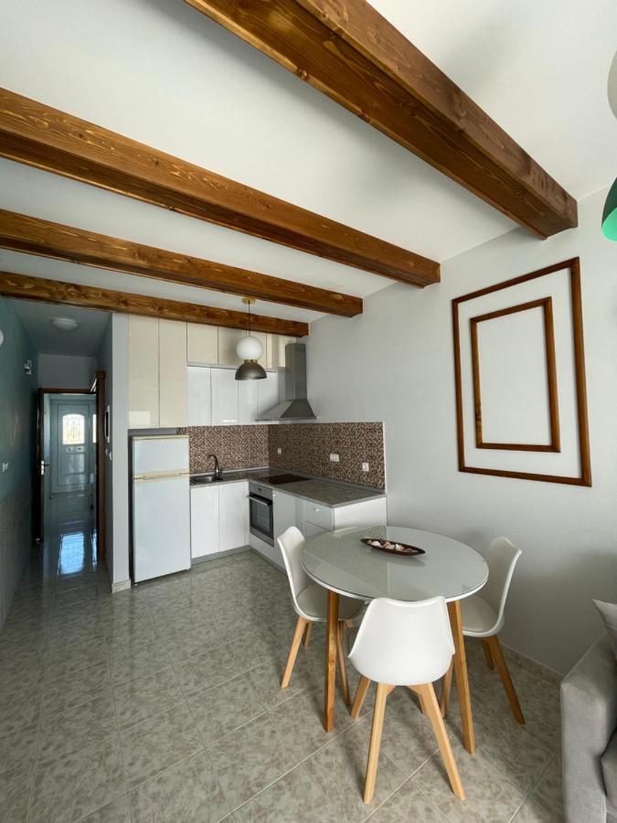 Skizenas Waterfront Apartments 公寓 Haraki